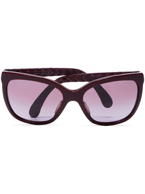 CHANEL 2000s logo cat-eye frame sunglasses Women