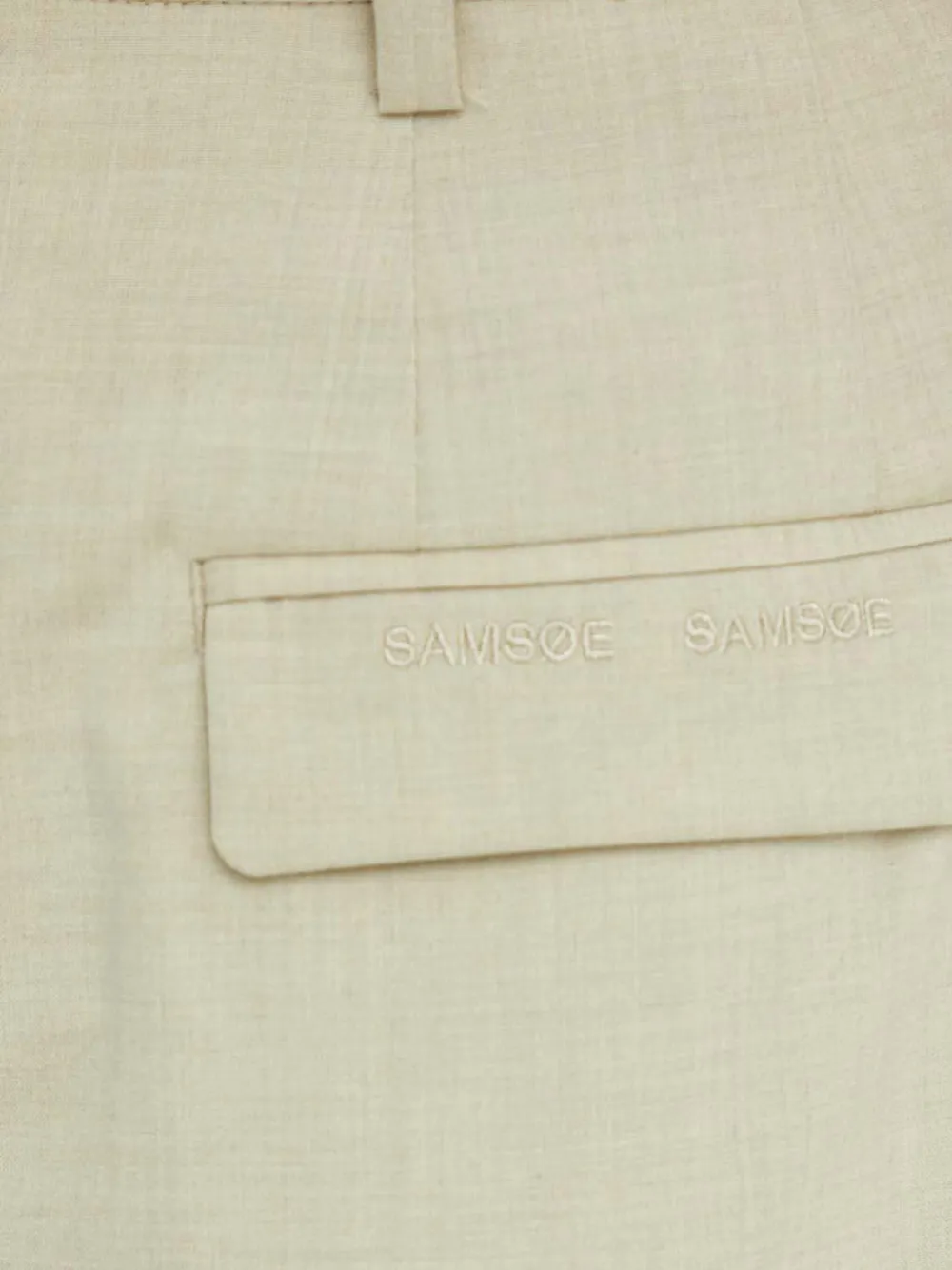 SAMSOE Straight broek met geplooide voorkant Groen