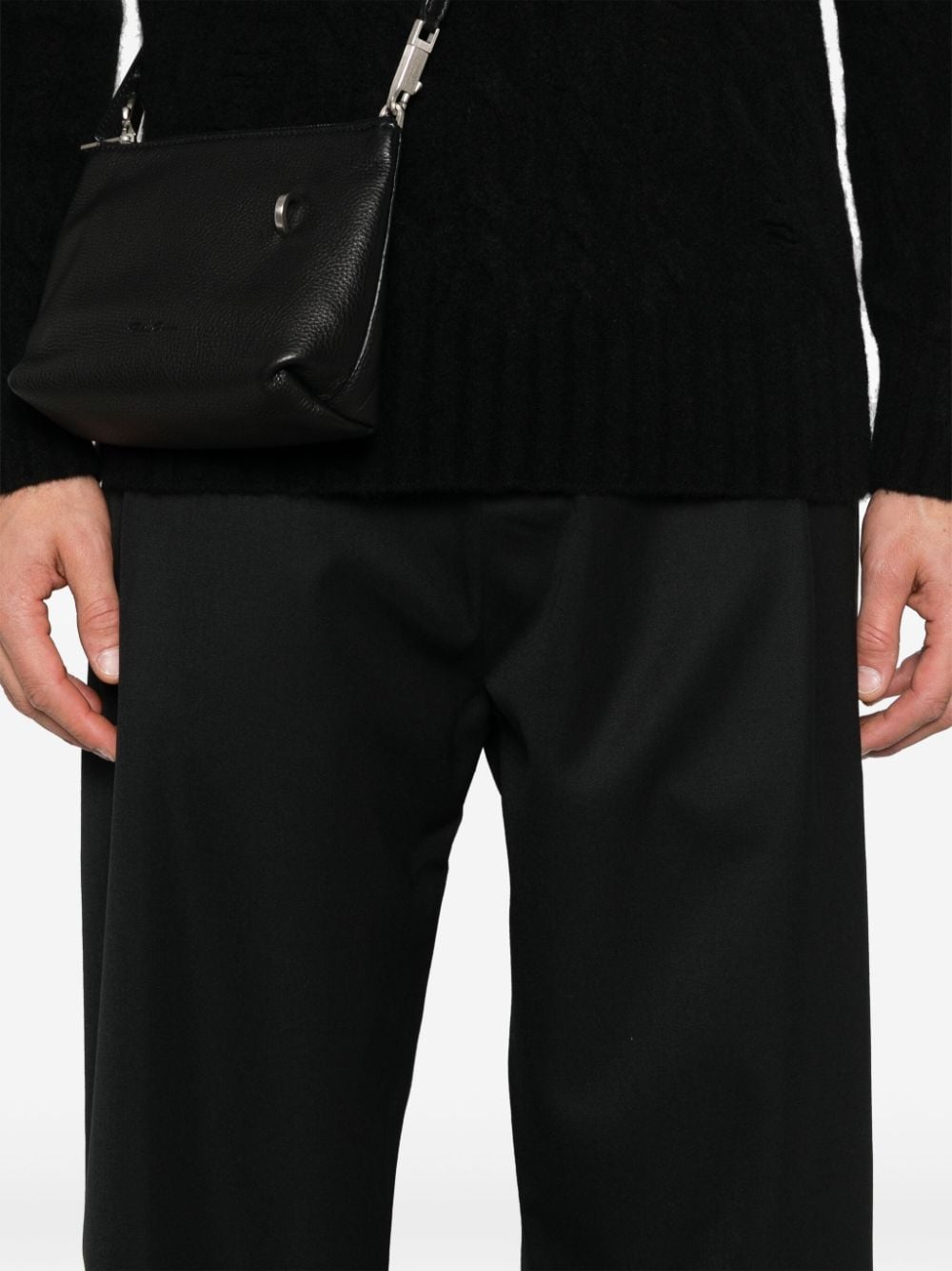 Shop Isabel Benenato Virgin Wool Trousers In Schwarz