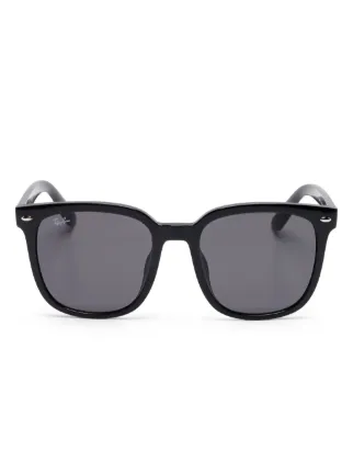 Ray-Ban