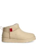 Love Moschino logo-patch boots - Neutrals