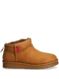 Love Moschino logo-patch boots - Brown