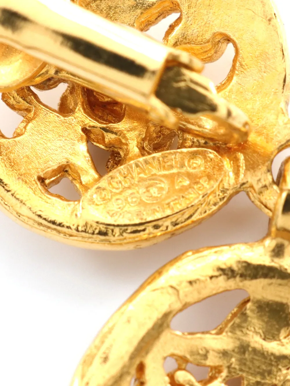 CHANEL Pre-Owned 1986-1988 oorclips met CC-hanger - Goud