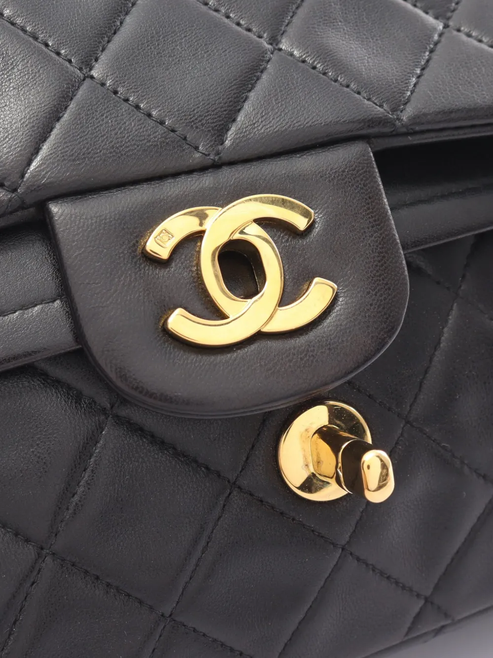 CHANEL Pre-Owned 1994-1996 Matelassé schoudertas met kettinghengsel Zwart