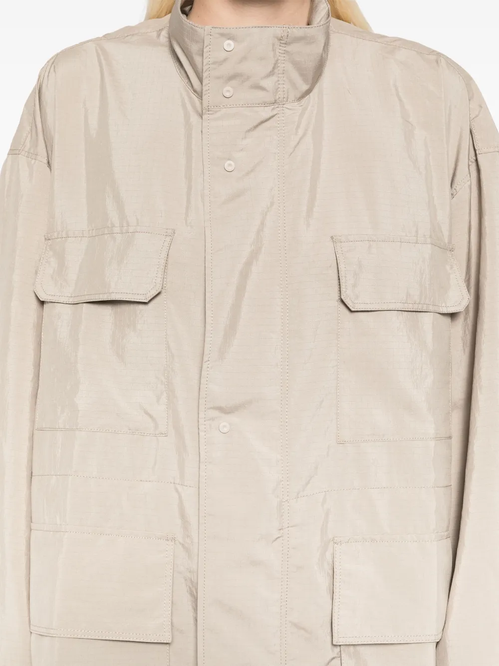 Jnby Multi-pocket H-shaped Mid-length Windbreaker In Brown