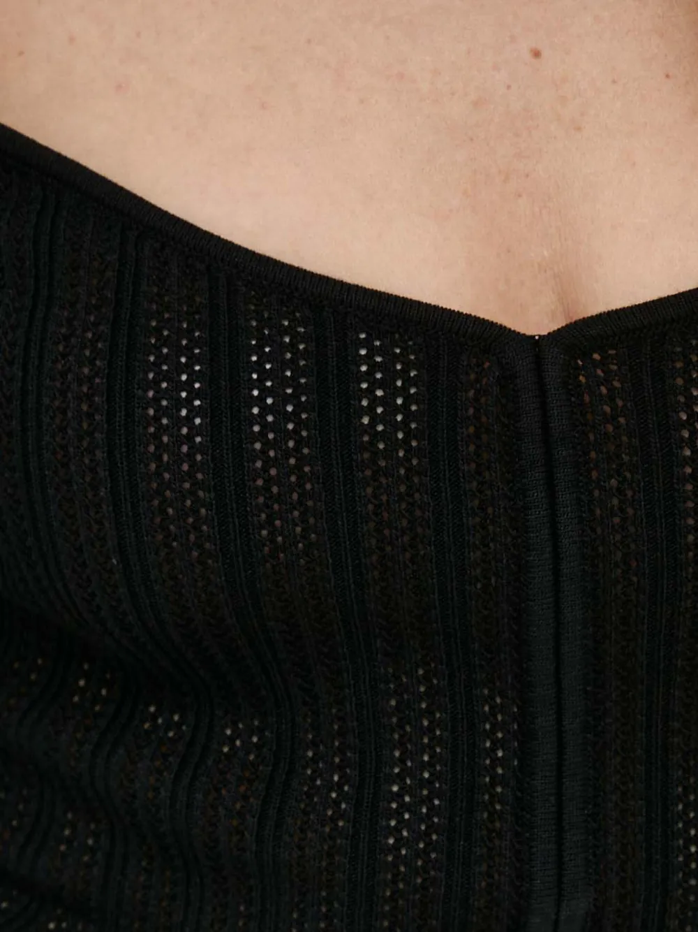 Guess Usa Scallop-edge Knitted Mini Dress In Black