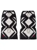Perfect Moment Geo-print down leg warmers - Black