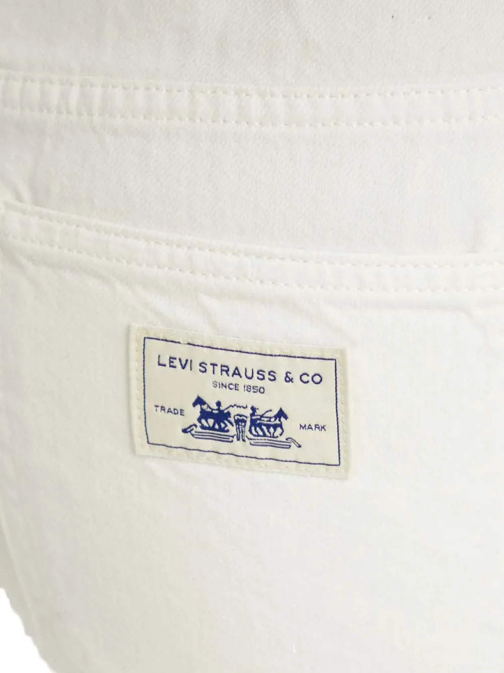 Levi's Logo-patch Pocket Jeans In Neutral