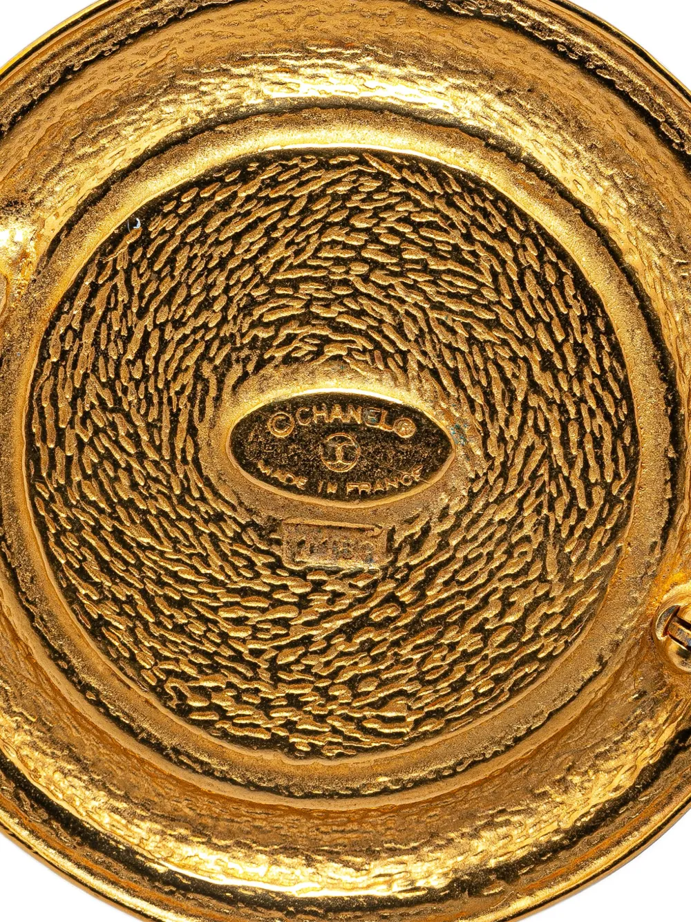 CHANEL Pre-Owned 1980-1990 Gold Plated 31 Rue Cambon costume brooch - Goud