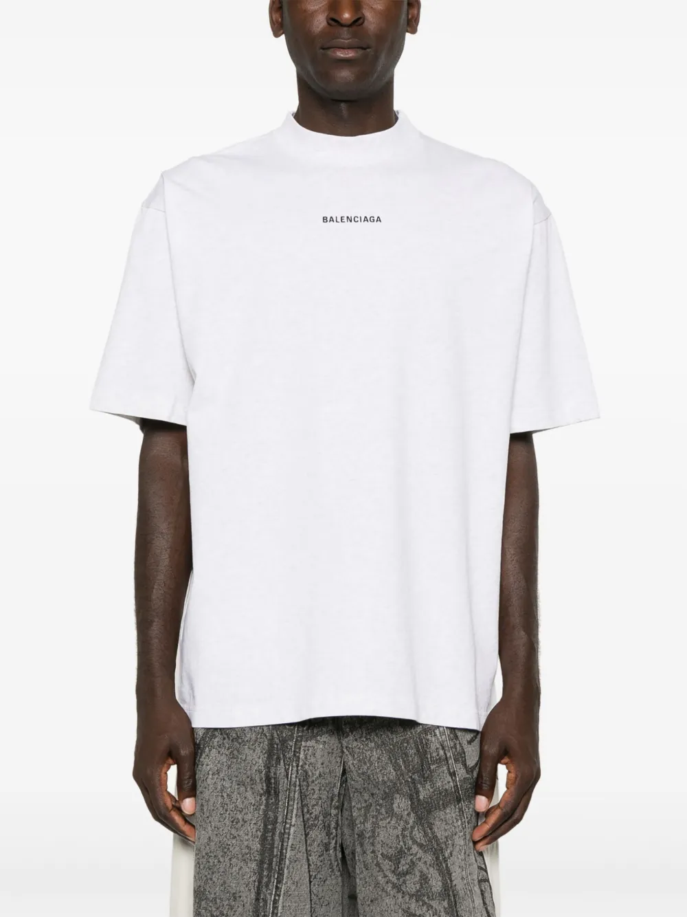 Balenciaga T-shirt met geborduurd logo Grijs