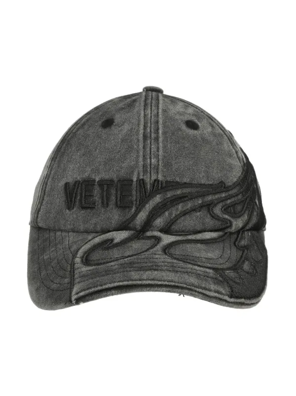VETEMENTS Blackout Flame ロゴ キャップ | ブラック | FARFETCH JP VETEMENTS Blackout Flame ロゴ キャップ | ブラック | FARFETCH JP
