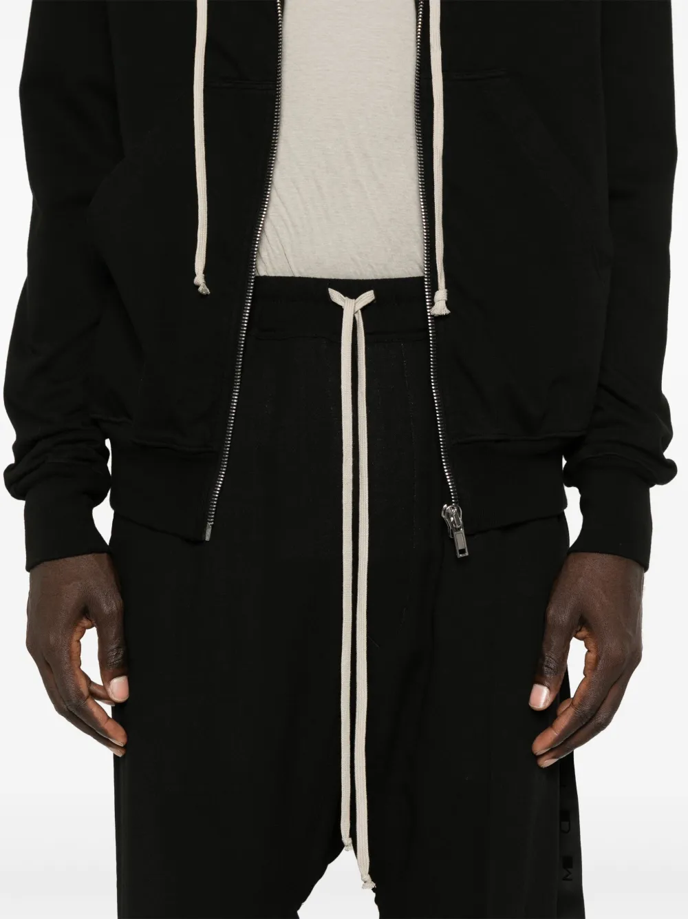 Rick Owens Broek met verlaagd kruis Zwart