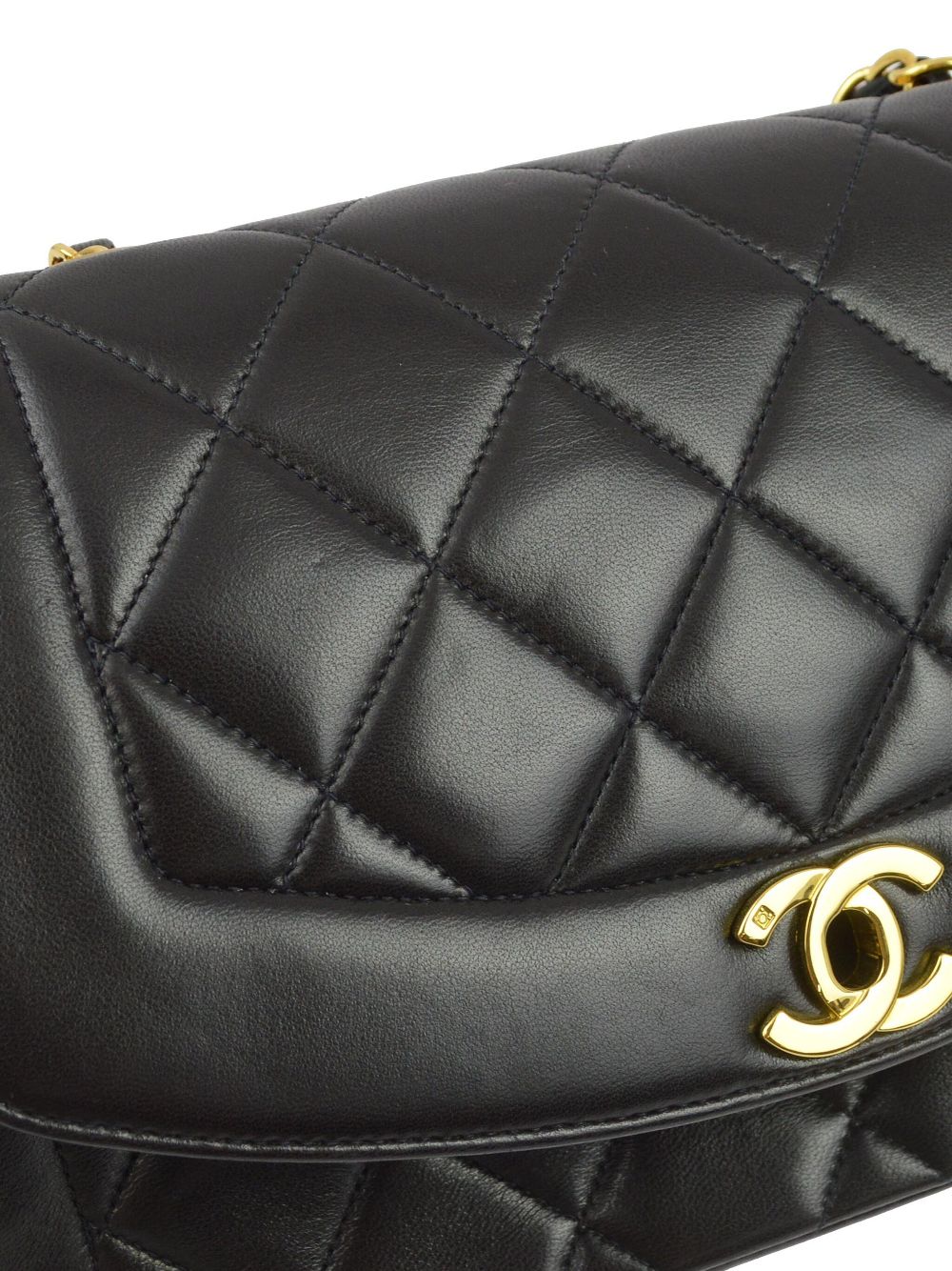 CHANEL 1995 small Diana shoulder bag Women