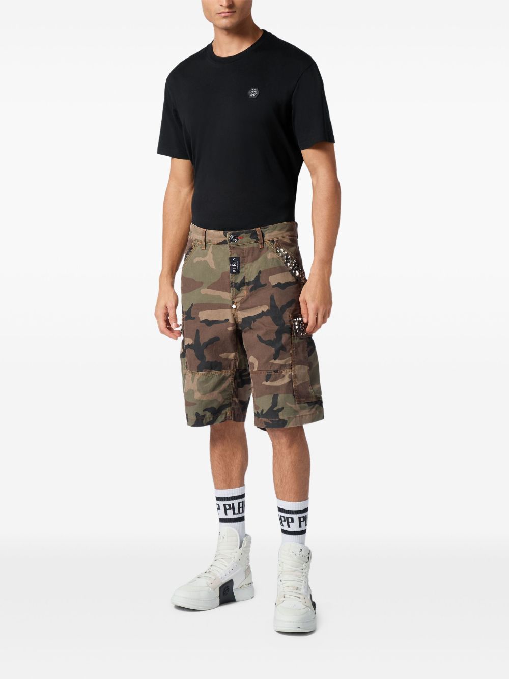 Philipp Plein Cargo shorts verfraaid met studs - Bruin