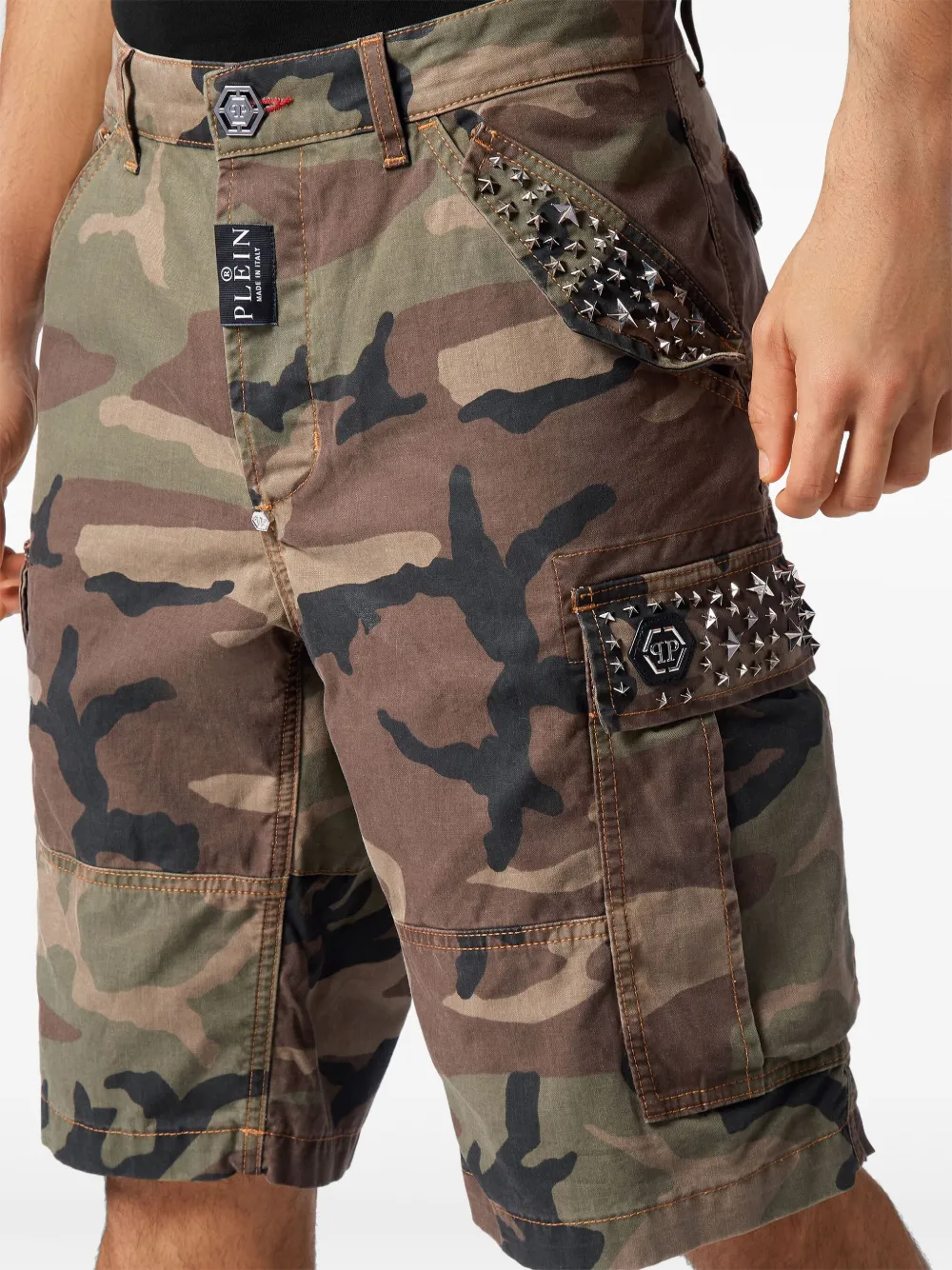 Philipp Plein Cargo shorts verfraaid met studs Bruin