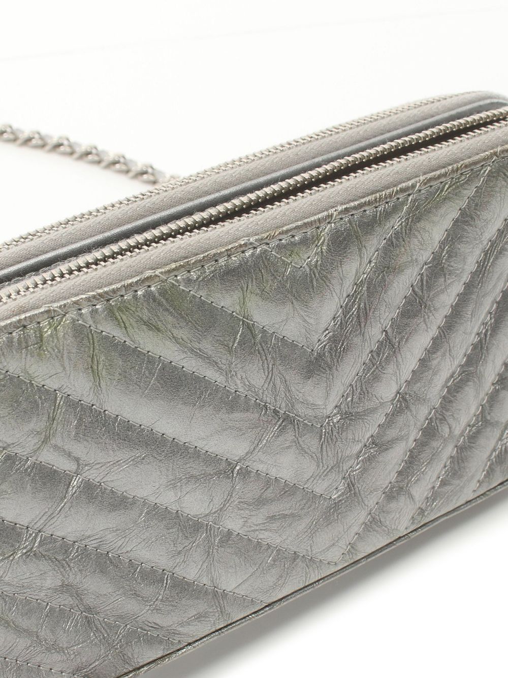 CHANEL 2018 chevron wallet Women