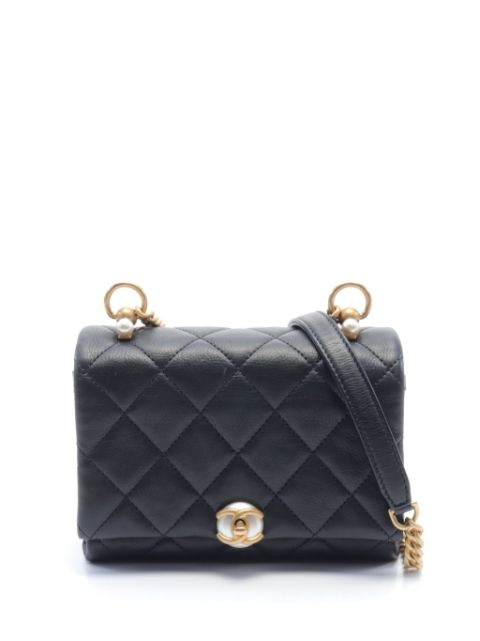 CHANEL 2019 CC faux-pearl shoulder bag Women