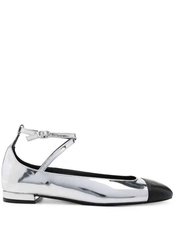 Stuart weitzman ballerina online