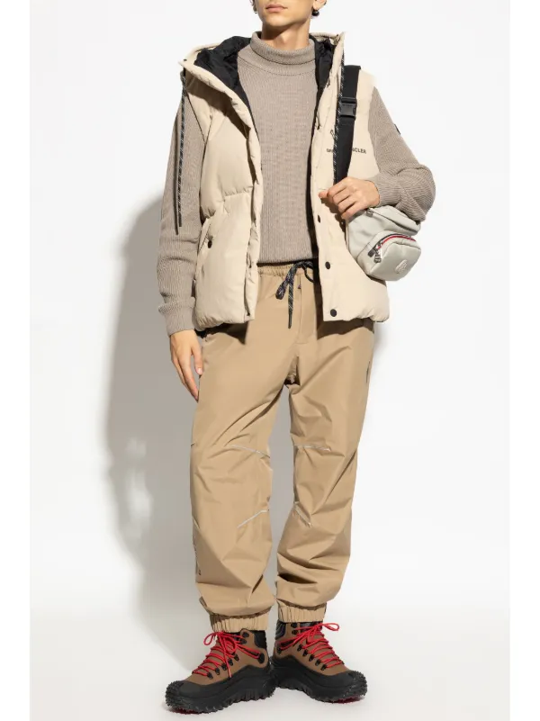 Moncler Grenoble パデッドベスト | ニュートラル | FARFETCH JP Moncler Grenoble パデッドベスト | ニュートラル | FARFETCH JP