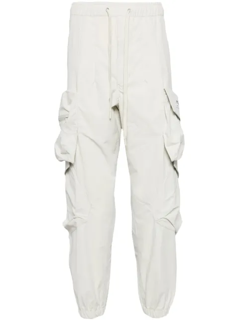Musium Div. pantalones cargo con parche del logo