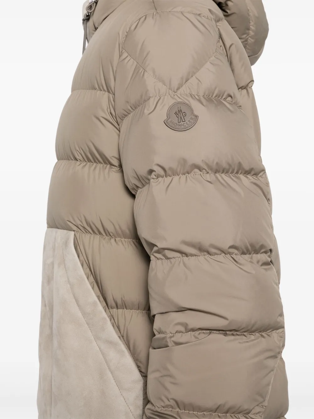 Moncler Donsjack met logopatch Beige