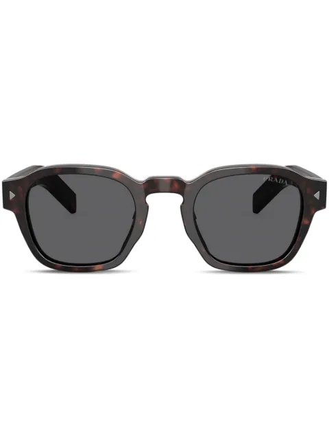 Prada Eyewear نظارة شمس بإطار مربع