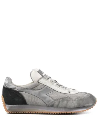 Diadora