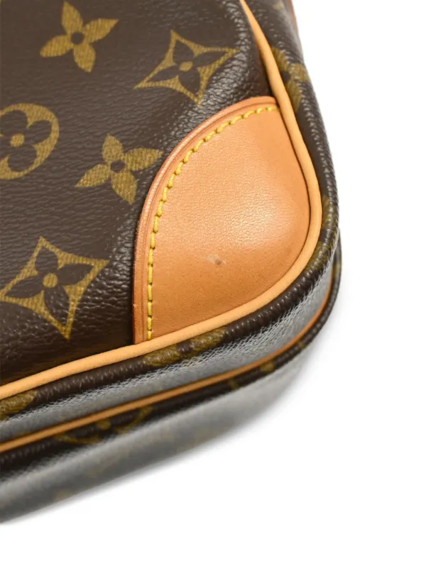 Louis Vuitton Pre-Owned 2004 Nile Shoulder Bag | Brown | FARFETCH