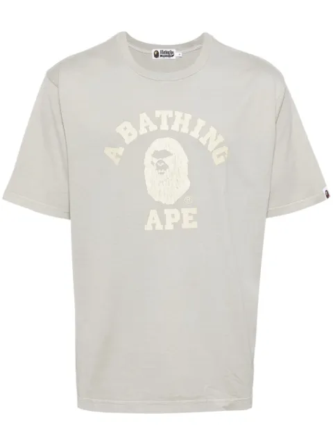 A BATHING APE® logo-print T-shiirt