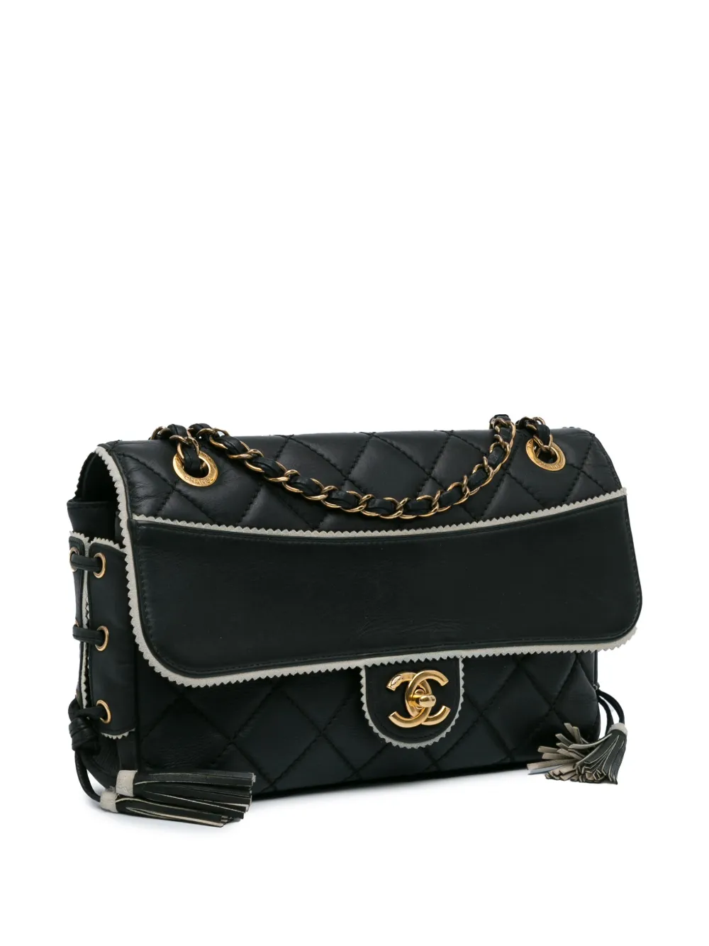 Pre-owned Chanel 2015-2016 Cc Quilted Lambskin Tassel And Border Embellished Flap Shoulder Bag In 黑色