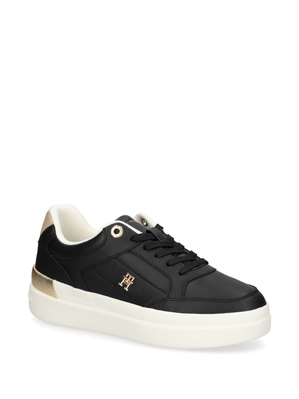 Shop Tommy Hilfiger Logo Sneakers In 黑色