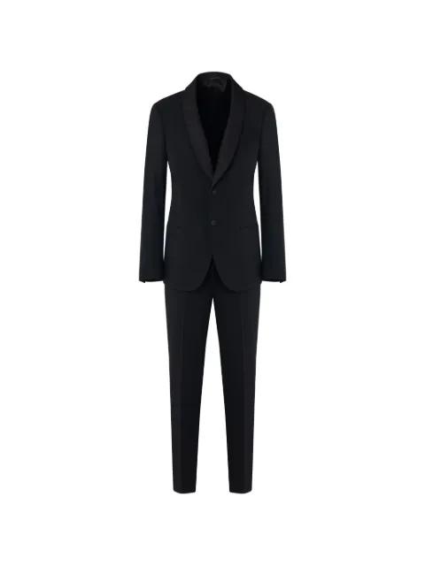 Giorgio Armani traje con botones