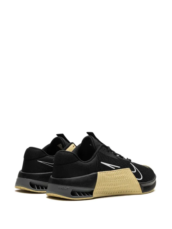 nike metcon black and gold