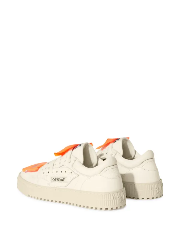 【Off White】送料/関税込 3.0 Off Court Sneakers Off-White 3.0 Off Court Sneakers | White | FARFETCH