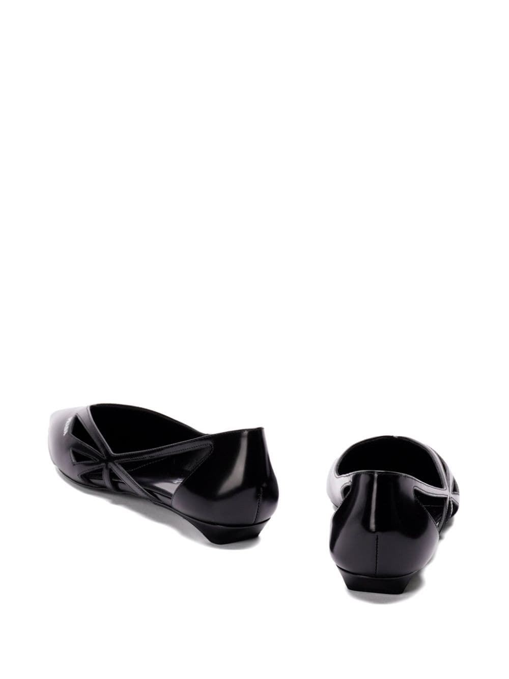 Prada 15 mm leren ballerina's met uitgesneden details Zwart