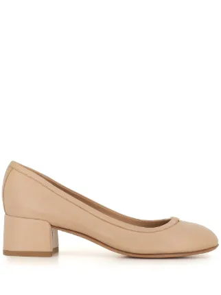 Chloé