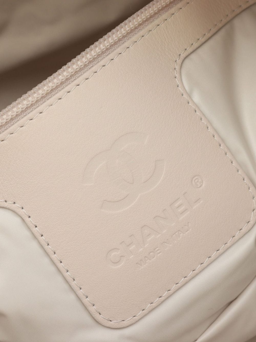 Pre-owned Chanel Coco Cocoon Mm 手提包（2014年典藏款） In Neutrals