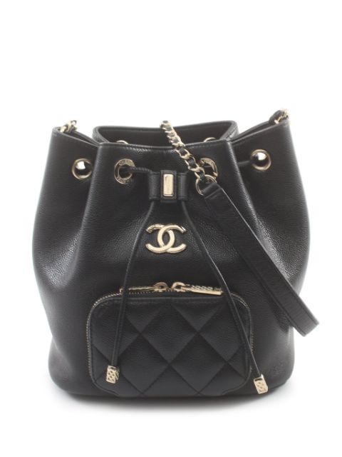 HOT SALE CHANEL 2020s diamond-quilted bucket shoulder bag Women