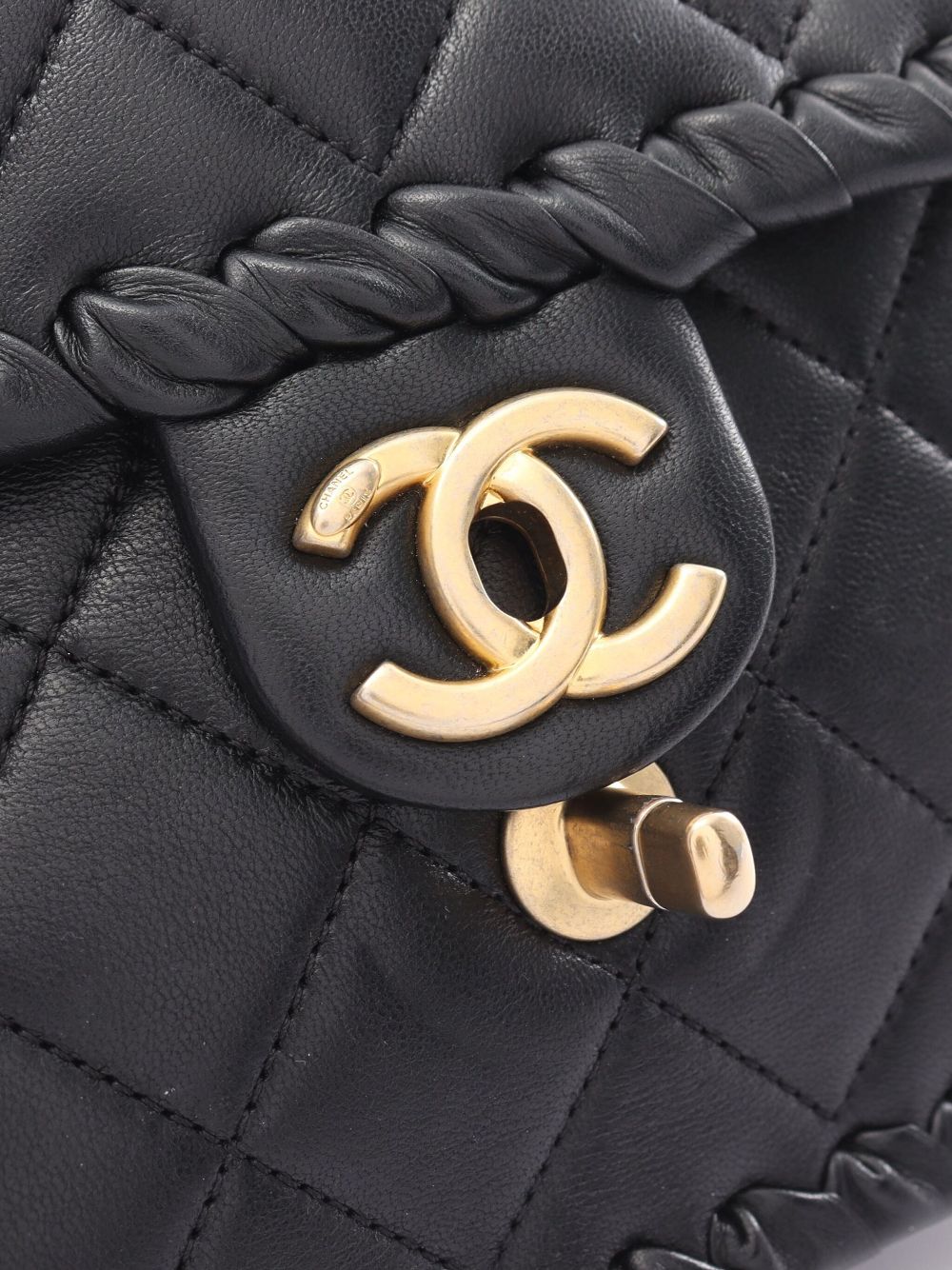 CHANEL 2020 matelasse chain shoulder bag Women