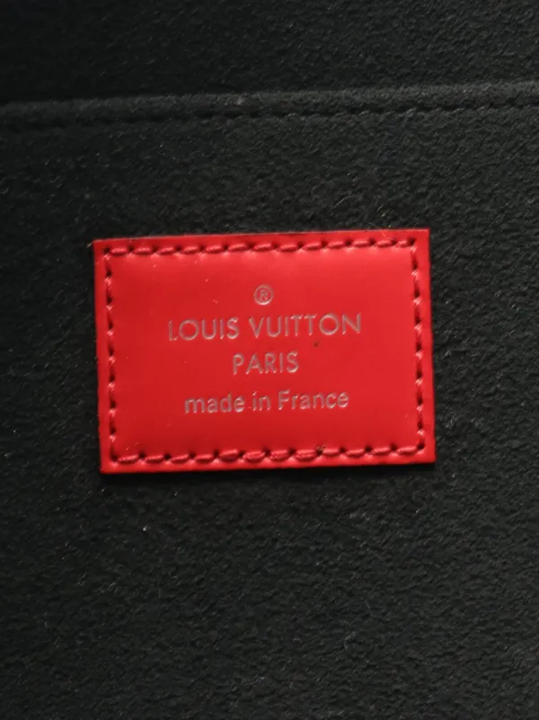 Louis Vuitton Pre Owned x Supreme 2017 Pochette Joule GM Clutch Bag Red FARFETCH TR