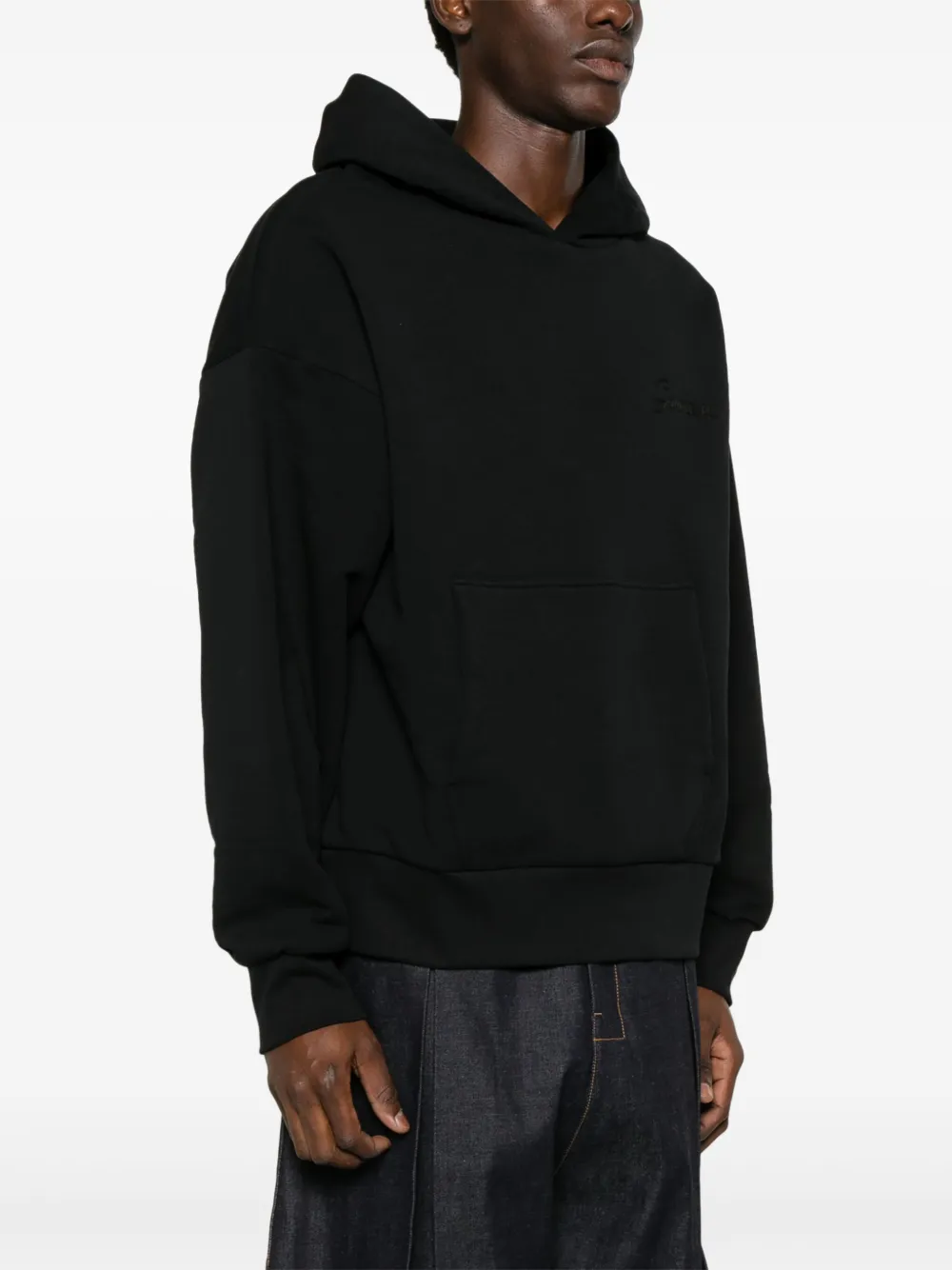 Garment workshop Hoodie met geborduurd logo Zwart