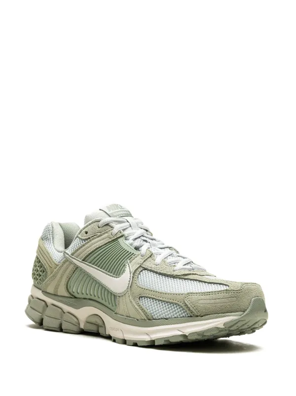 Nike Zoom Vomero 5 