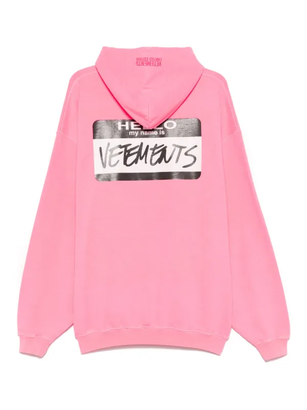 【VETEMENTS】 My Name Is Vetements フーディ パーカー VETEMENTS My Name Is Vetements Hoodie | Pink | FARFETCH