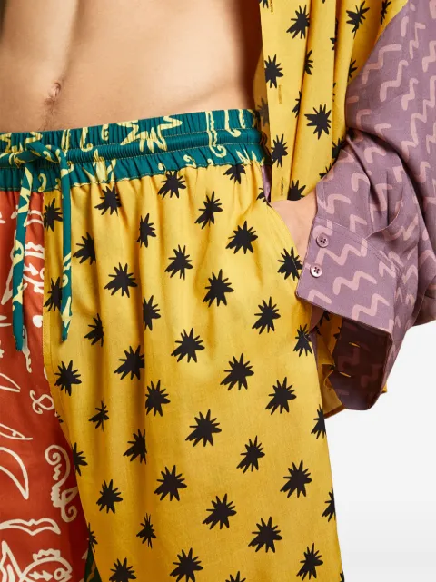 Donde Esteban Estrellitas long shorts 