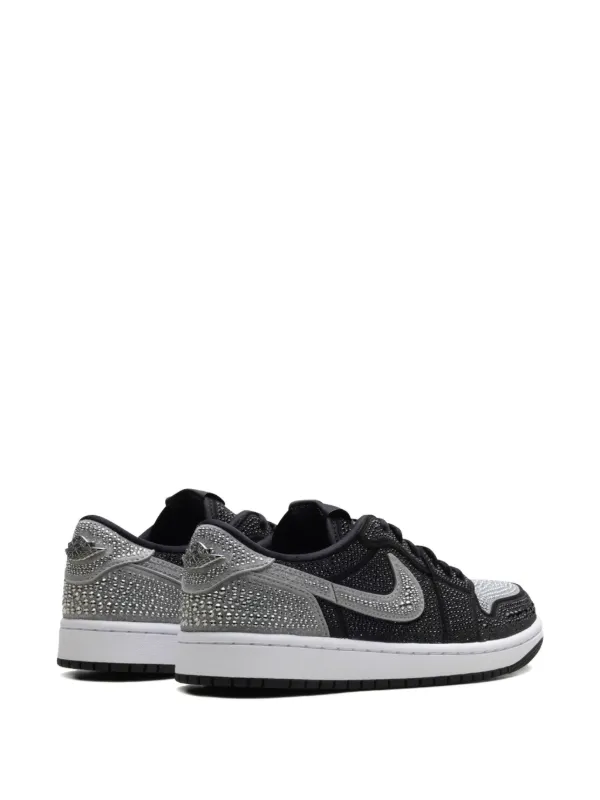 靴 Swarovski Nike Air Jordan 1 Low OG Swarovski Air Jordan 1 Low OG Crystal Stealth HM9208-001