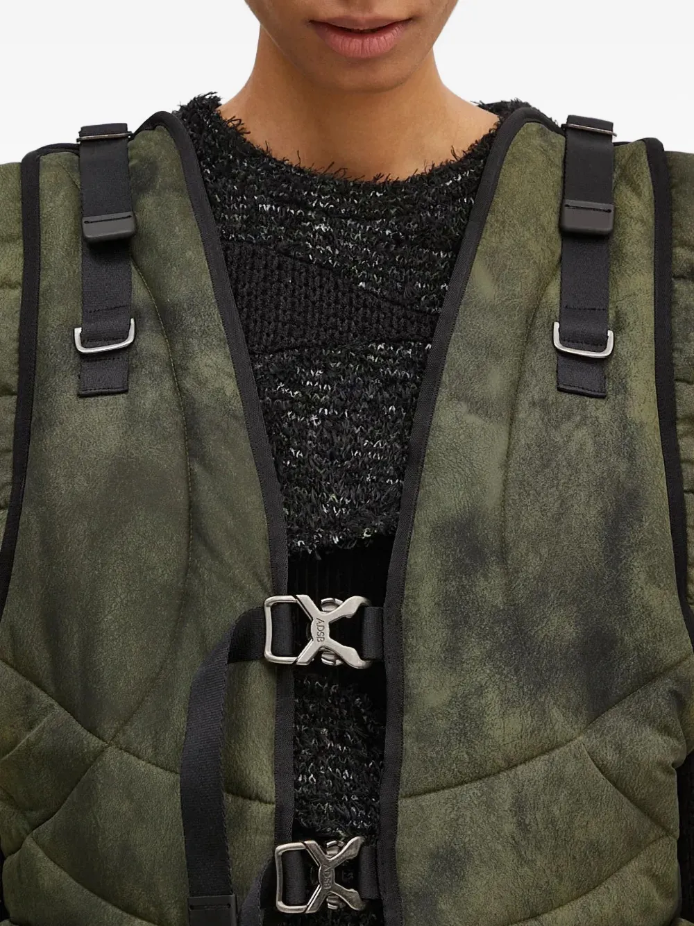 Andersson Bell Gewatteerde bodywarmer met gespsluiting Groen
