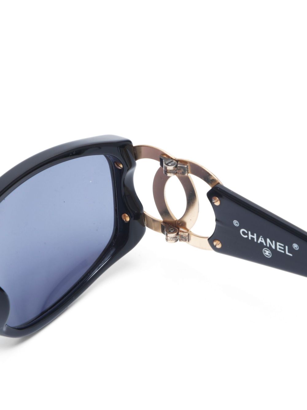 CHANEL 2000s CC logo sunglasses Women