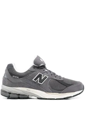 New Balance x Thisisneverthat 2002R スニーカー | グレー | FARFETCH JP