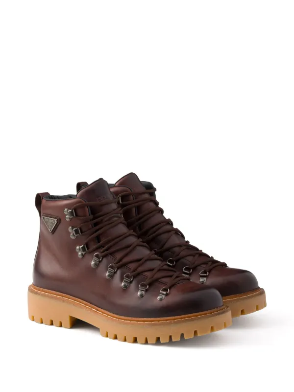 PRADA ブラウン レースアップシューズ Prada レースアップ レザーブーツ | ブラウン | FARFETCH JP