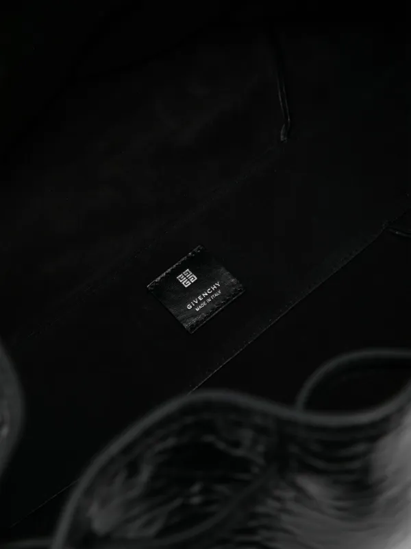 バッグ・カバンその他 Givenchy Pumpkin medium bag in black cracked patent leather Givenchy Medium Pumpkin Shoulder Bag | Black | FARFETCH
